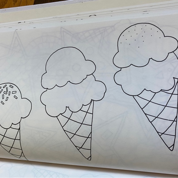 2X Iron-on Transfer books - 100’s of patterns all themes great condition - Picture 4 of 16